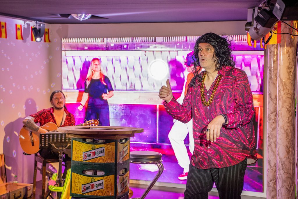 Torturm-Theater Sommerhausen - Spanisch für Anfängerinnen (Szene)